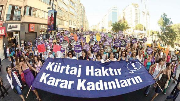 Gerçek Feminizmi Öğrenmeniz İçin Gerekli Maddeler