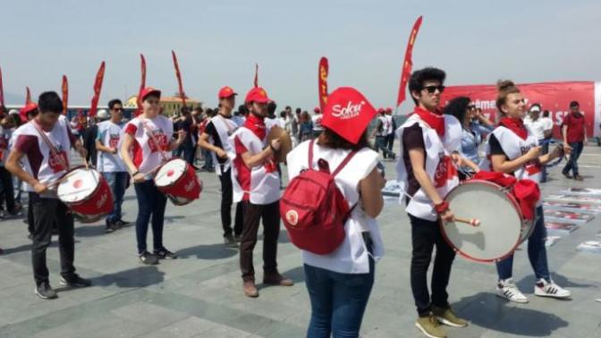 Yaşasın 1 Mayıs, Yaşasın Mücadelemiz