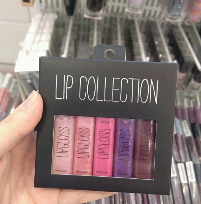 Bu Yazın Modası Parlak Rujlar: İşte Dudaklarınızı Yıldız Gibi Parlatacak Lip Glosslar!