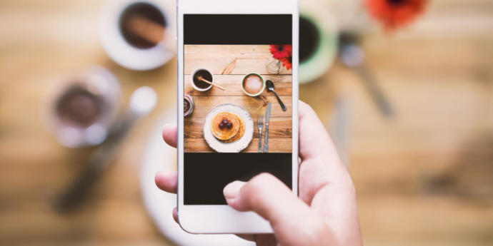 4 Madde İle Instagram'ın Ortalama Bir Yaşam Süren Kadınlara Olan Zararları!