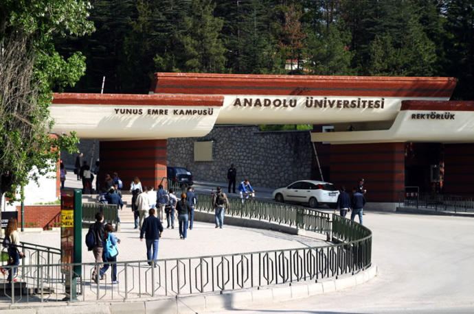Fark Yaratmak İsteyenlere Açıköğretimle Sınavsız İkinci Üniversite Fırsatı