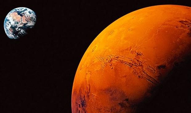 Gelecekte Evimizin Olması Muhtemel İki Uydu: Europa ve Enceladus