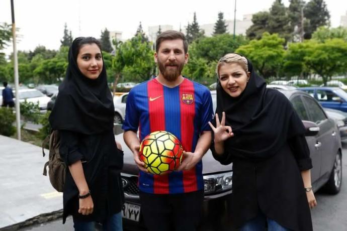 Messi'ye Benziyorsun Dediler, Bana Müebbet Verdiler