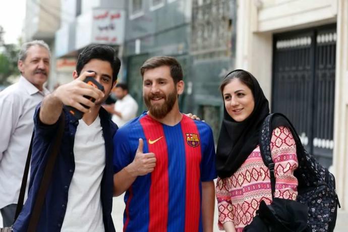 Messi'ye Benziyorsun Dediler, Bana Müebbet Verdiler