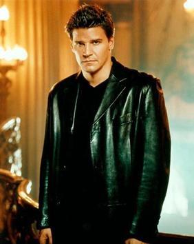 Bütün Vampirli, Büyücülü, Kurtlu Fantastik Dizilerin Atası: Buffy the Vampire Slayer