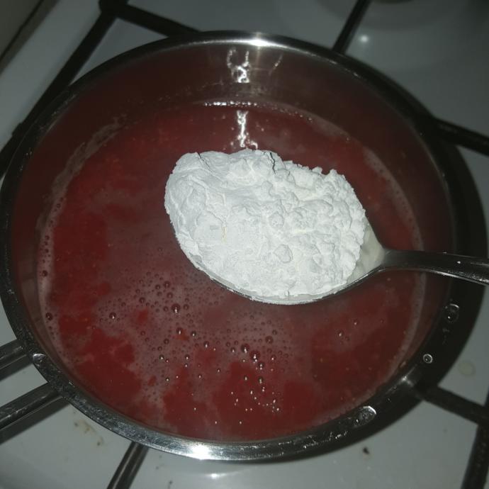 Bisküvi Tabanlı Çilekli Yaz Muhallebisi!