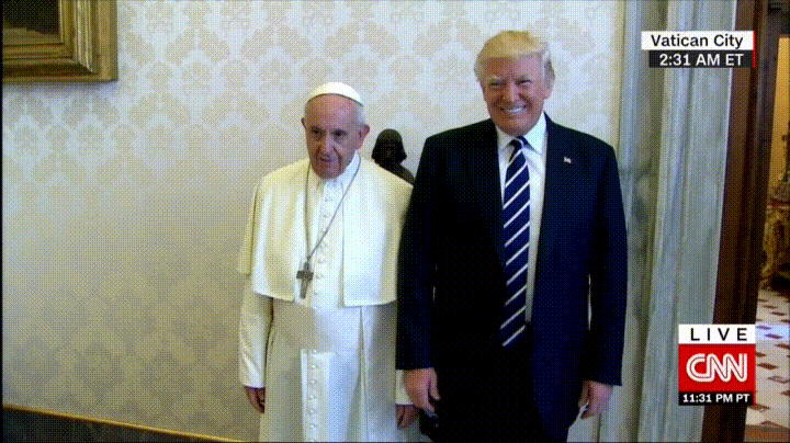 Papa Francis, Donald Trump ile Buluşunca Ortaya Eğlenceli Görüntüler Çıktı!