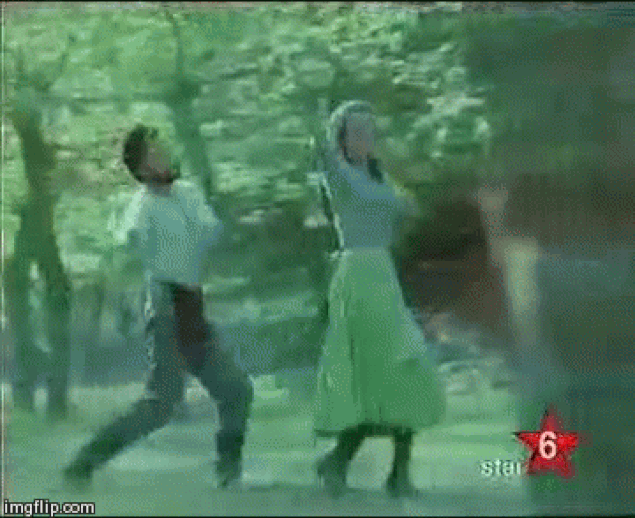 "Dövsen de Sövsen de Kalbim Sana Sırnaşık" Diyen Aşıkların Dilinden!