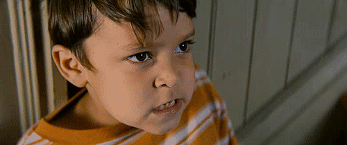 KizlarSoruyor'da Aşk Acısı Çekenlerin Acılarının Perde Arkası!