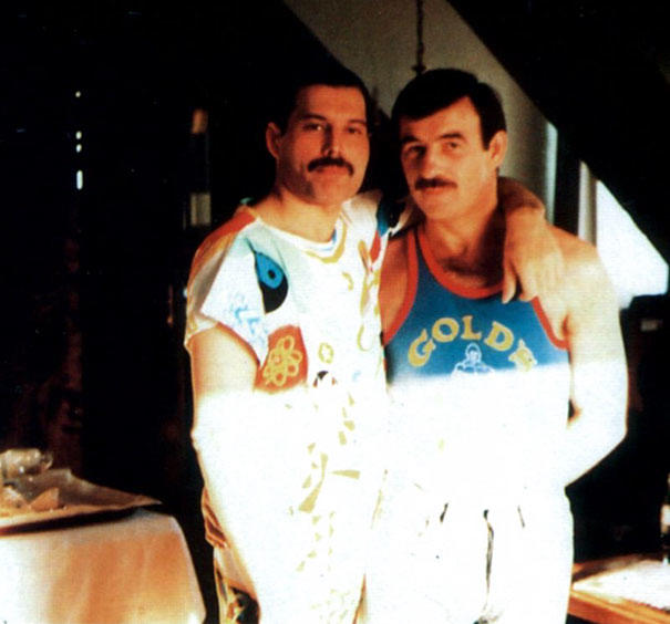 Aykırı Kişiliği ile Gönüllere Kazınan Freddy Mercury ve Sevgilisinin Bilinmeyen Yönlerini Ortaya Çıkaran Fotoğrafları