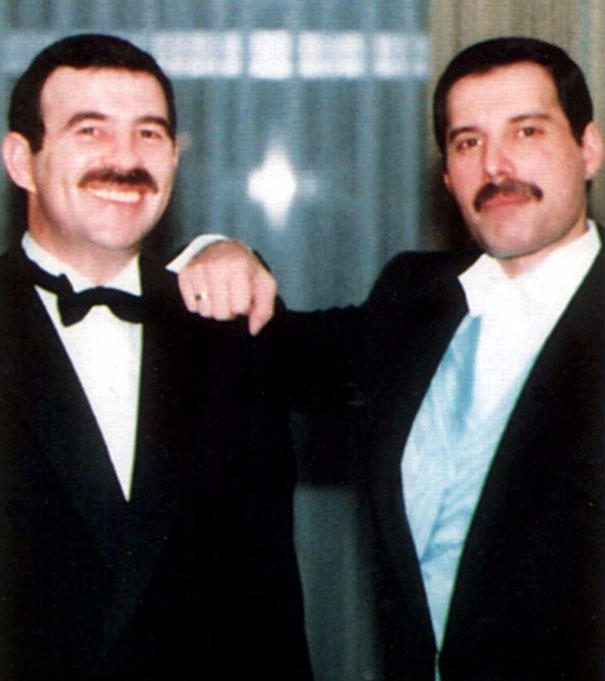 Aykırı Kişiliği ile Gönüllere Kazınan Freddy Mercury ve Sevgilisinin Bilinmeyen Yönlerini Ortaya Çıkaran Fotoğrafları