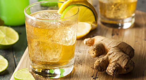 Serinletirken Mideyi de Rahatlatan Zencefilli Limonata Tarifi