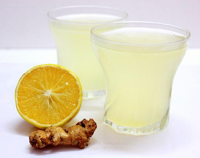 Serinletirken Mideyi de Rahatlatan Zencefilli Limonata Tarifi