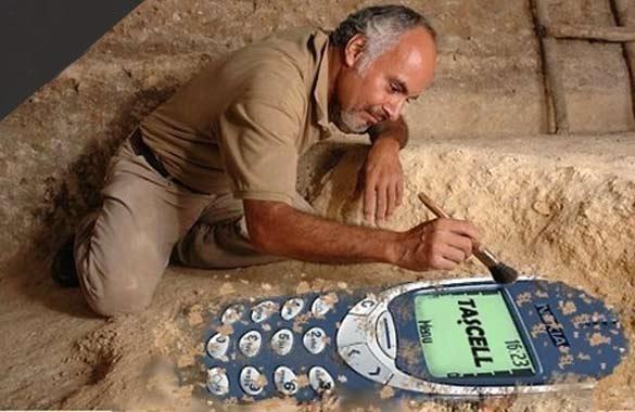Efsane Cep Telefonu Nokia 3310 İçin Yapılmış Komik Capsler
