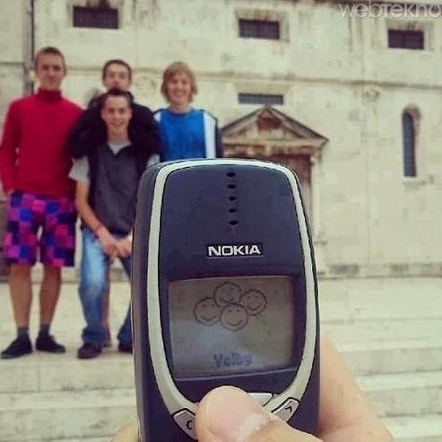 Efsane Cep Telefonu Nokia 3310 İçin Yapılmış Komik Capsler