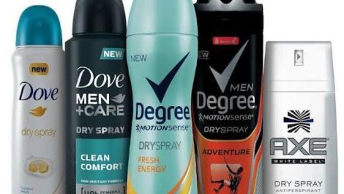 Sandığınız Kadar Masum Olmayan Deodorantların Zararları