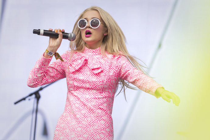 Anlaşılması Güç Tarzı İle Patlayan Youtube'un Yeni Kraliçe Adayı: Poppy