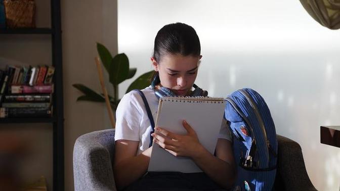 Duyarsızlaşan Bizler İçin Bilinmesi Gereken Bir Sendrom: Asperger Sendromu Nedir?