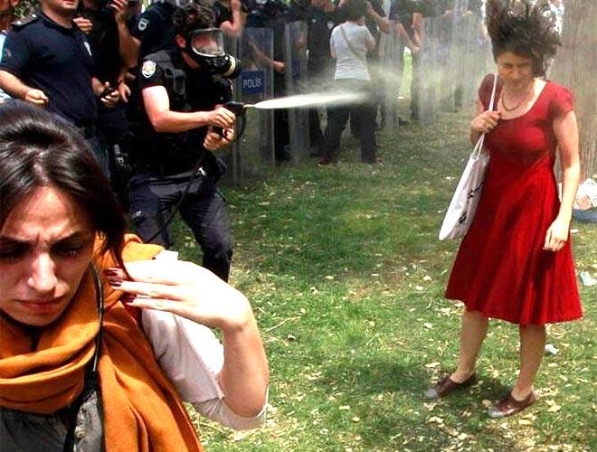 Seksi Kadın Sadece Çekici Fizikle Olmaz!