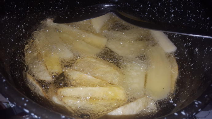 Fırında Ses Var Serisinden Tavuklu Patates Oturtma