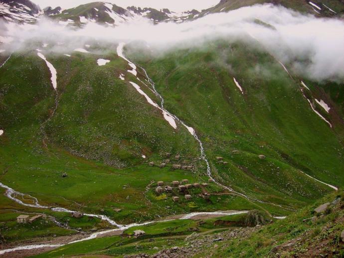 Karadeniz'in Nefesleri Kesen 4 Güzel Yaylasını Gördünüz Mü?