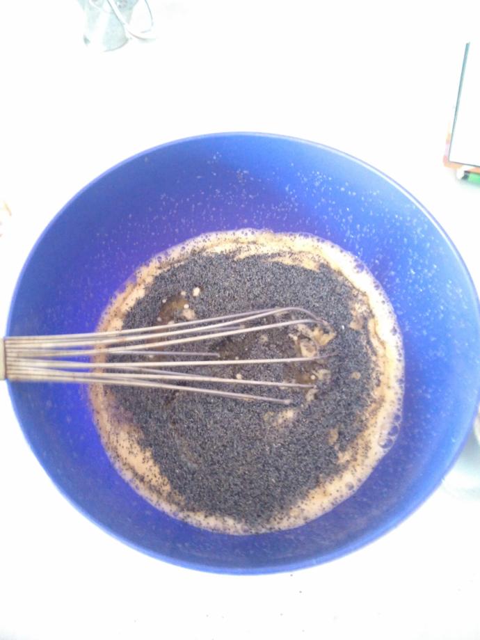 Lezzeti de Görselliği de Güzel Haşhaşlı Tatlı