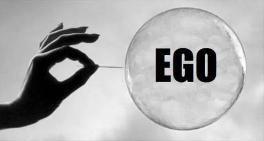 Egosu Tavan Yapmış İnsanları Bir Bakışta Anlayabileceğiniz 6 Özellik!