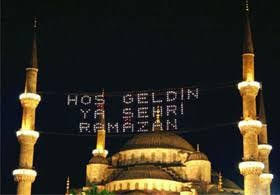 Ramazan Ayının Gelenekselleşmiş, Olmazsa Kendimizi Eksik Hissedeceğimiz 8 Durumu!