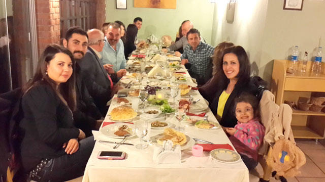 Kadınların İçini Eritmek İsteyenlere 7 Sıcacık Davranış!