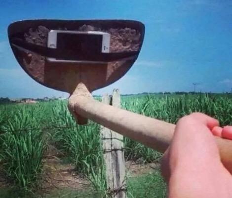 Eldeki Malzeme İle Nasıl Selfie Çekilir Sorusuna Yanıt Bulmuş Dehaların Teknolojik Eserleri!