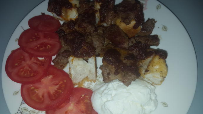 Ramazan Ayında Kalan Pideleri Değerlendirebileceğiniz Pratik İskender!