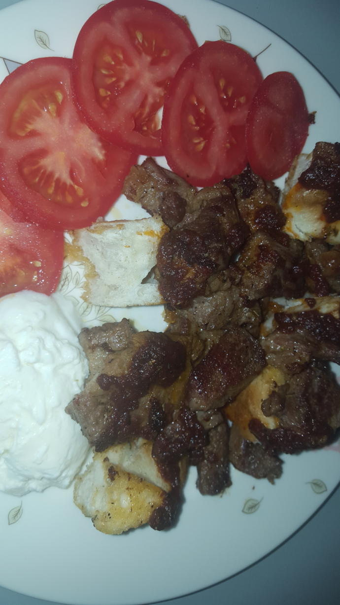 Ramazan Ayında Kalan Pideleri Değerlendirebileceğiniz Pratik İskender!