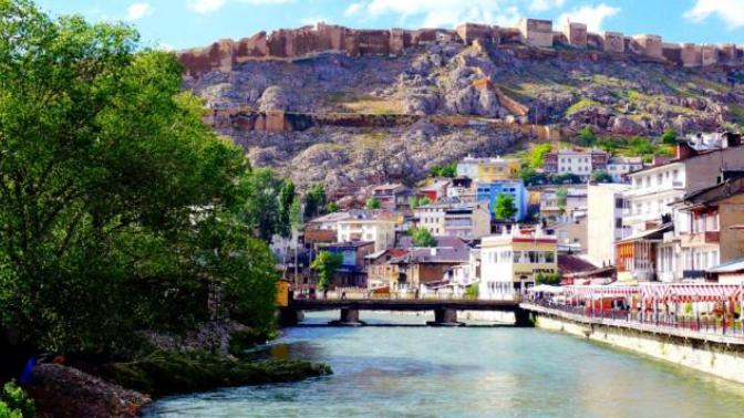 Kendi İçimizde Mutluluk Oranları: Türkiye'nin En Mutlu 5 Memleketi!