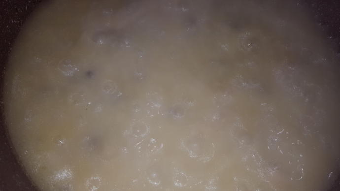 Kokusu Kendine Çeken Fıstık ve Üzüm Zengini Pirinç Pilavı
