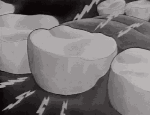 Aşırı İlerlemiş Diş Çürüklerinin Tedavisi Yapılmazsa Başınıza Öreceği Çoraplar!