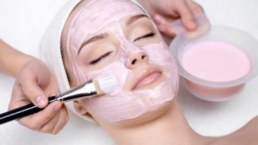 Bebek Gibi Cilt İçin Doğal Sivilce Maskeleri ve Tarifleri