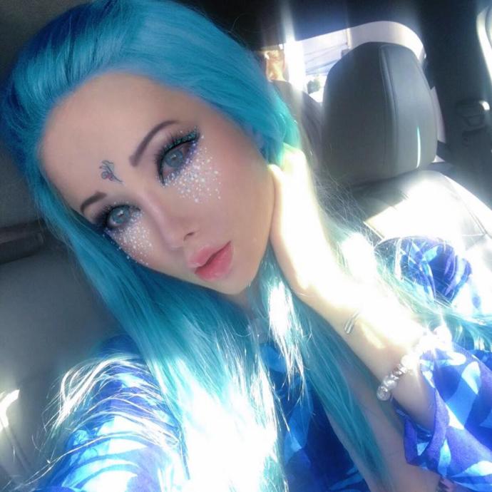 Gerçek Barbie Kızı Valeria Lukyanova ile Tanışın!