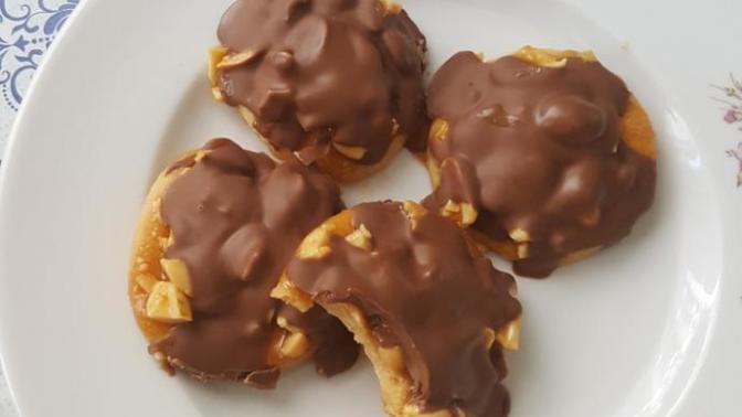 Eşsiz Lezzeti ve Kolay Yapımıyla Snickers Kurabiye