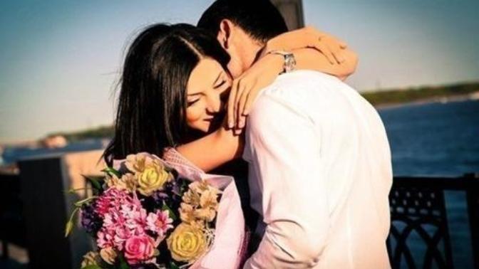 Sönmüş Aşk Ateşinizi Yeniden Alevlendirecek 10 Basit İpucu