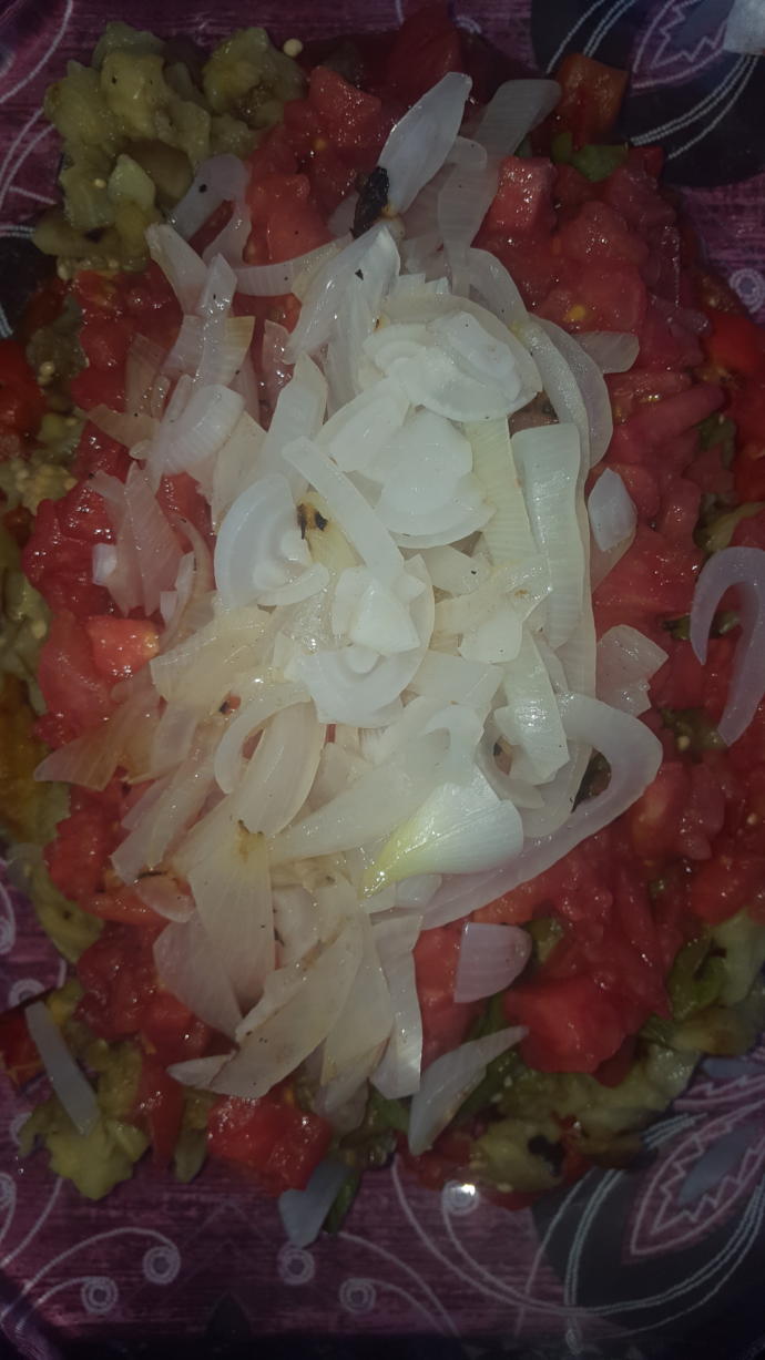 Mangal Ateşinde Köz Kokulu Patlıcan Salatası