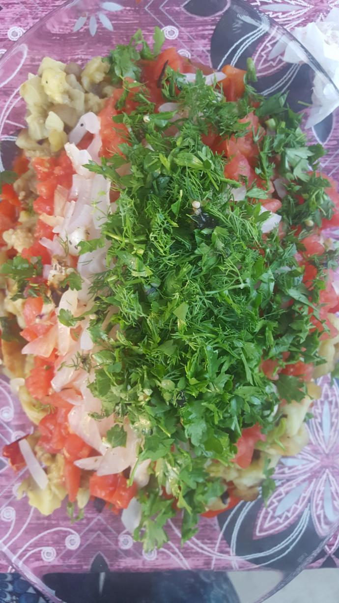 Mangal Ateşinde Köz Kokulu Patlıcan Salatası