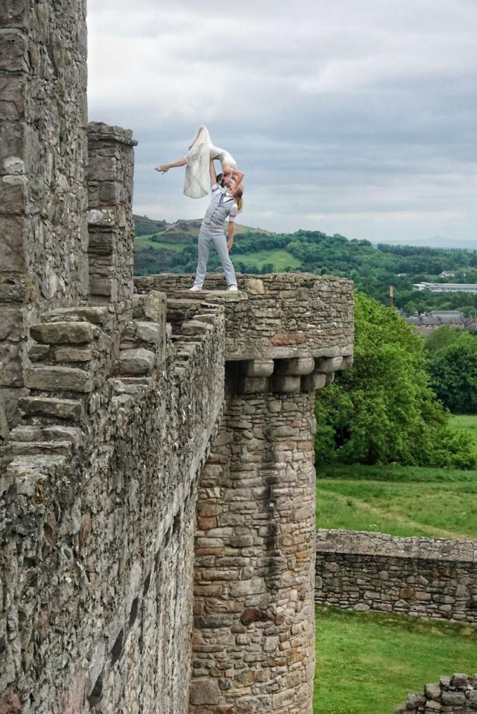 100 Kez Evlenen Gezgin Çiftin Birbirinden Farklı Düğün Mekanları!