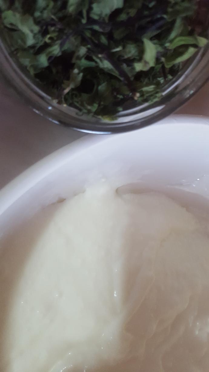 Yaz Sıcaklarının Serinleticisi: Semiz Otu Salatası