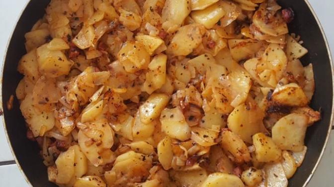 Her Öğün Yiyebileceğiniz Anneanne Usulü Patates Kavurma