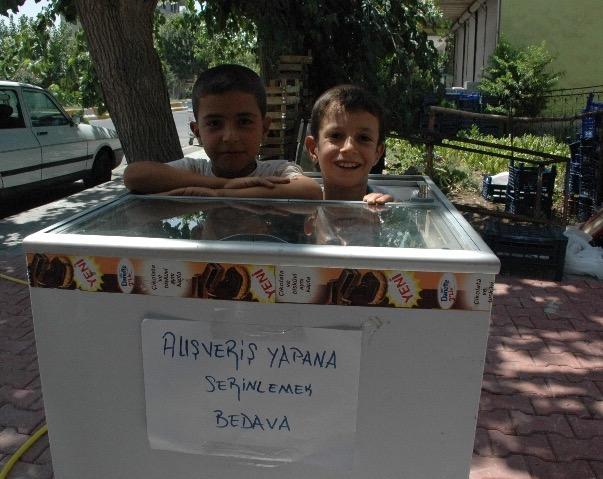 Tam Sibirya Soğuklarını Göndermişken Çöl Sıcakları Geldi Çattı! Sıcak Bastırınca Ortaya Çıkan Manzaralar!