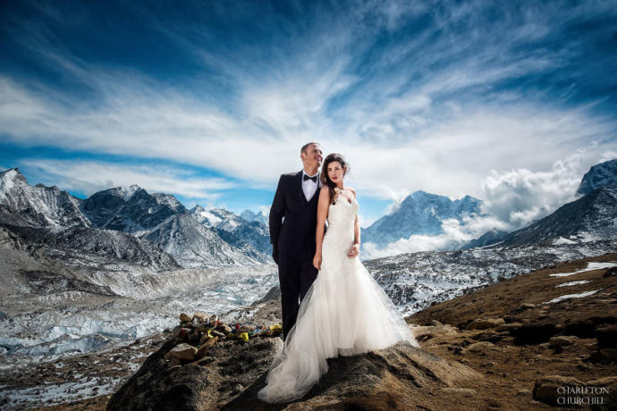Klasik Düğünler Artık Baydı Dediler... Aşkını Anıtsal Fotoğraflarla Ölümsüzleştiren Çift: Everest'te Düğün Var!
