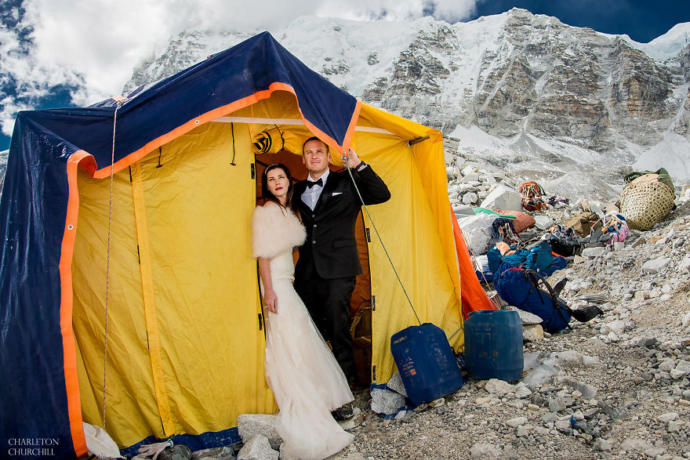 Aşkını Anıtsal Fotoğraflarla Ölümsüzleştiren Çift: Everest'te Düğün Var!