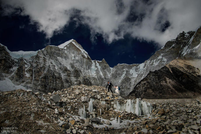 Aşkını Anıtsal Fotoğraflarla Ölümsüzleştiren Çift: Everest'te Düğün Var!