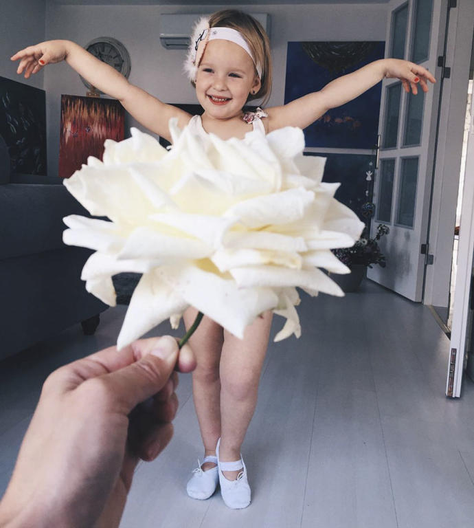 Anneniz Ressam ise Her Şeye Hazırlıklı Olmanızı Mükemmel Şekilde Öğreten Perspektif Çalışmalar!