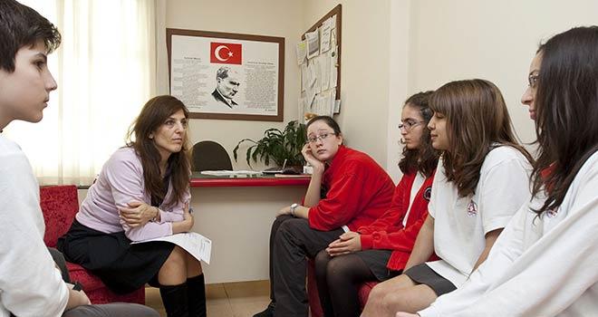 Duygusuz Nasıl Olunur? Duygusallığı Önlemenin Yolları!